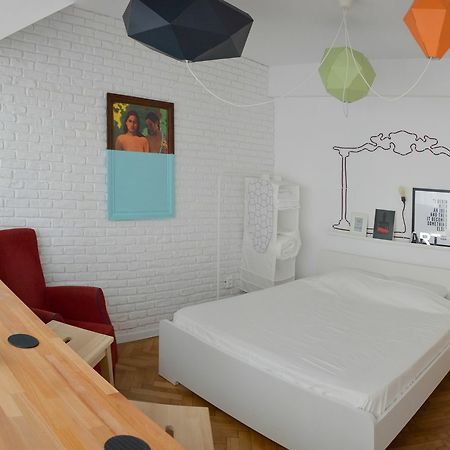 בוקרשט Art Studio By Feels Like Home מראה חיצוני תמונה